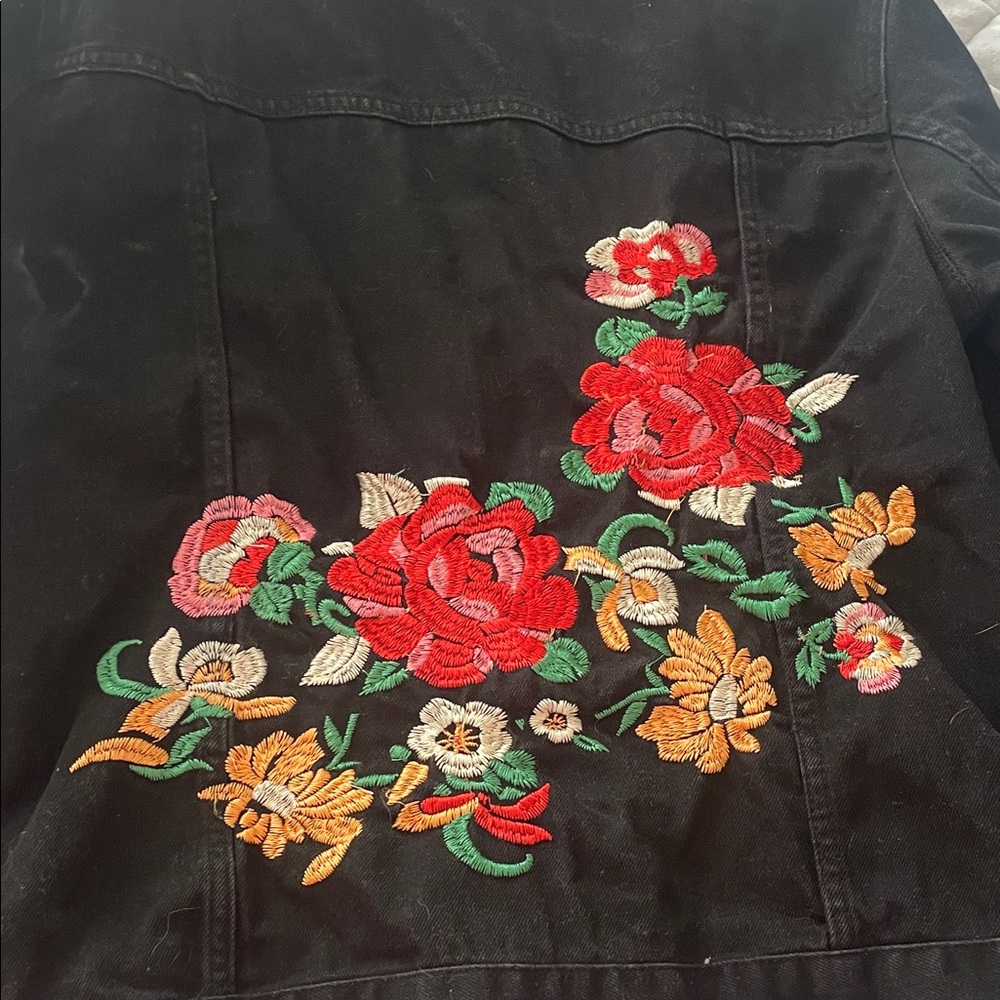 Zara Black Denim Jacket with Red Floral Embroidery Western concert vibes - Picture 7 of 8